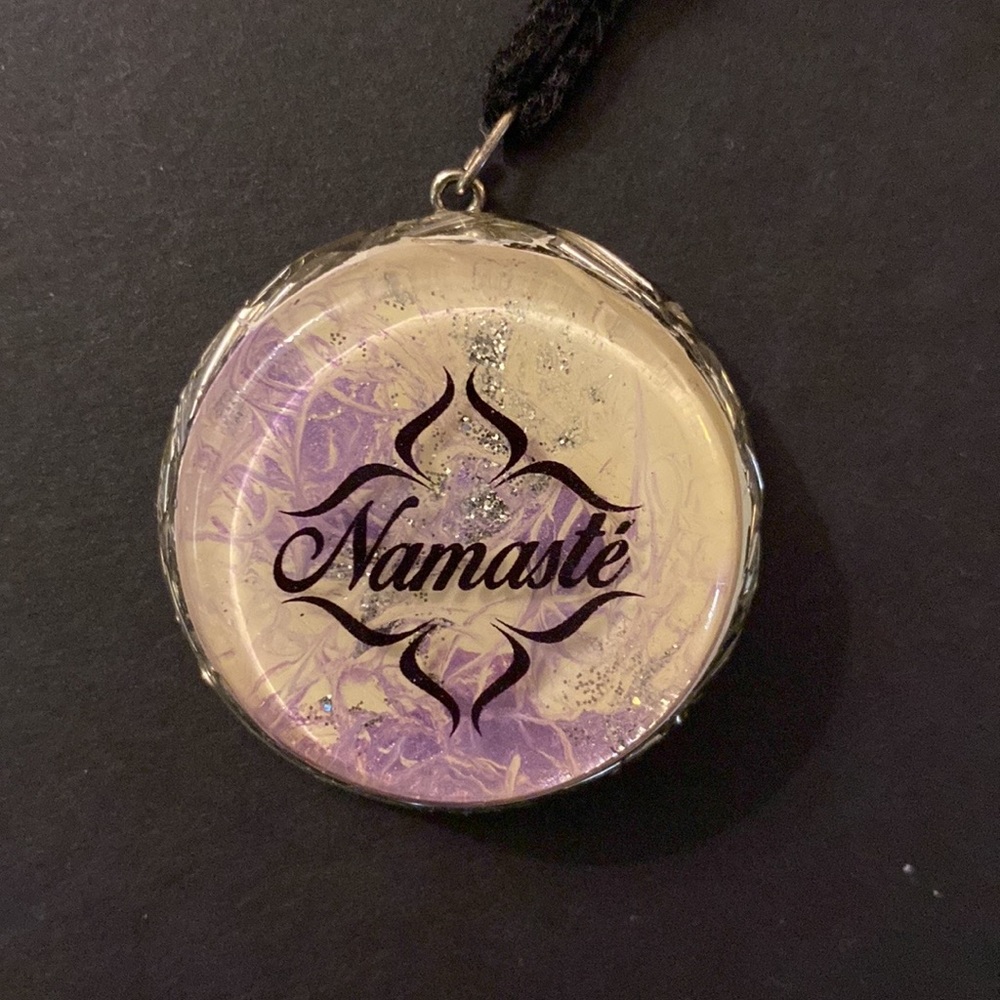 SALE! 3 for $20🌠  Orgonite Namaste Round Pendant Necklace